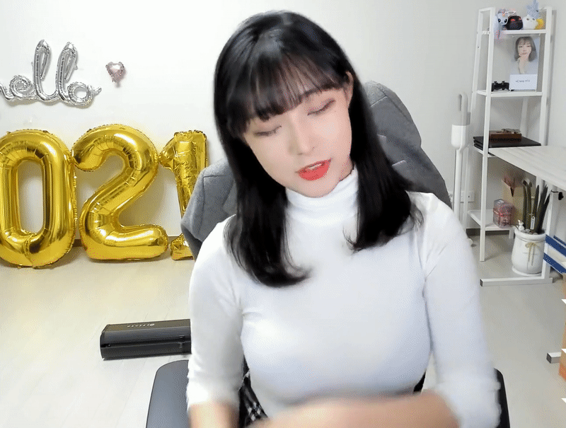 16178646979824.gif