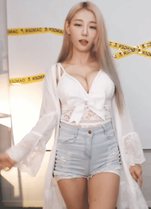 16178730208819.gif