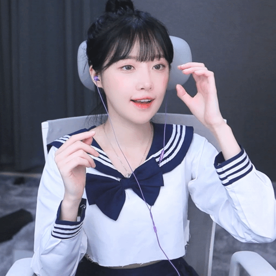 16271931877409.gif