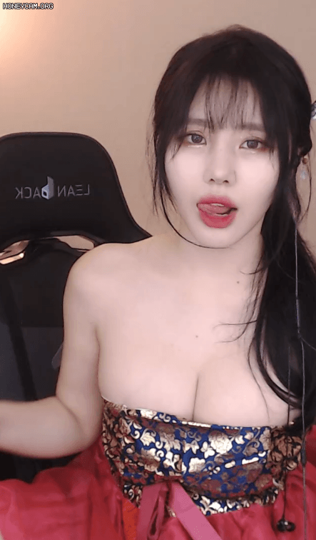 16271932407022.gif